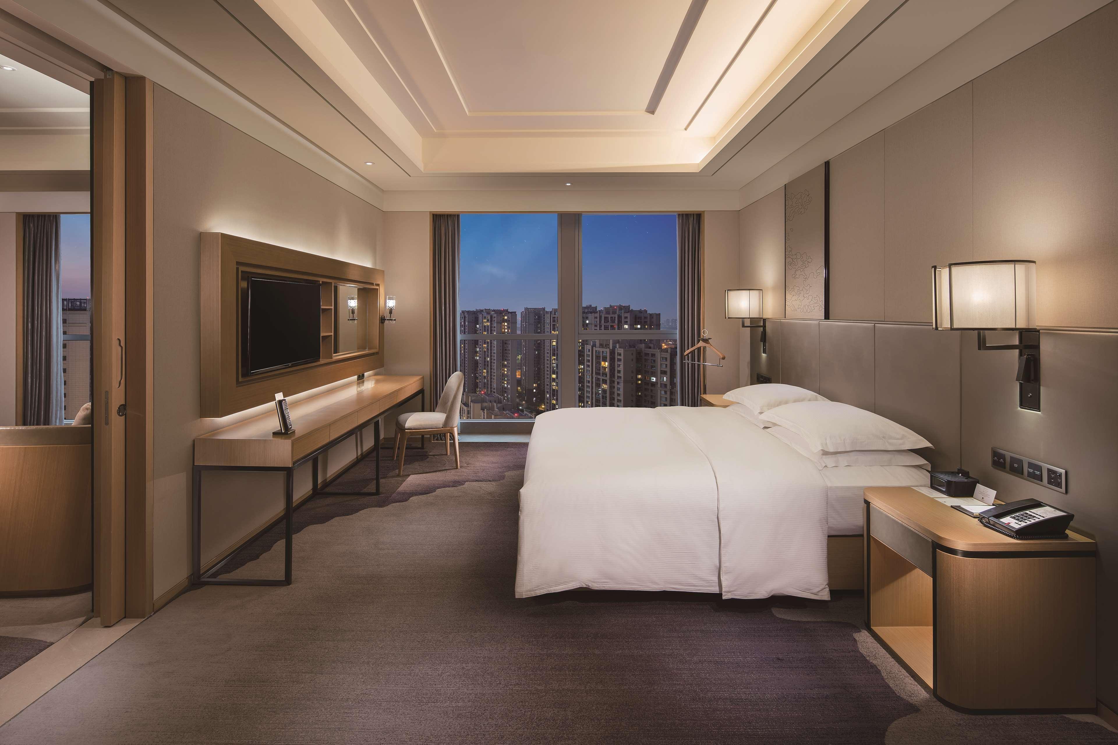 Hilton Chengdu Longquanyi Hotell Exteriör bild