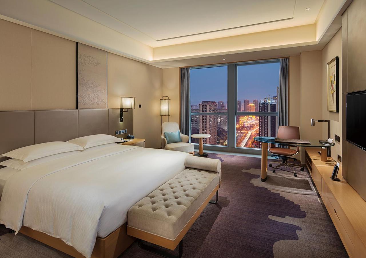 Hilton Chengdu Longquanyi Hotell Exteriör bild