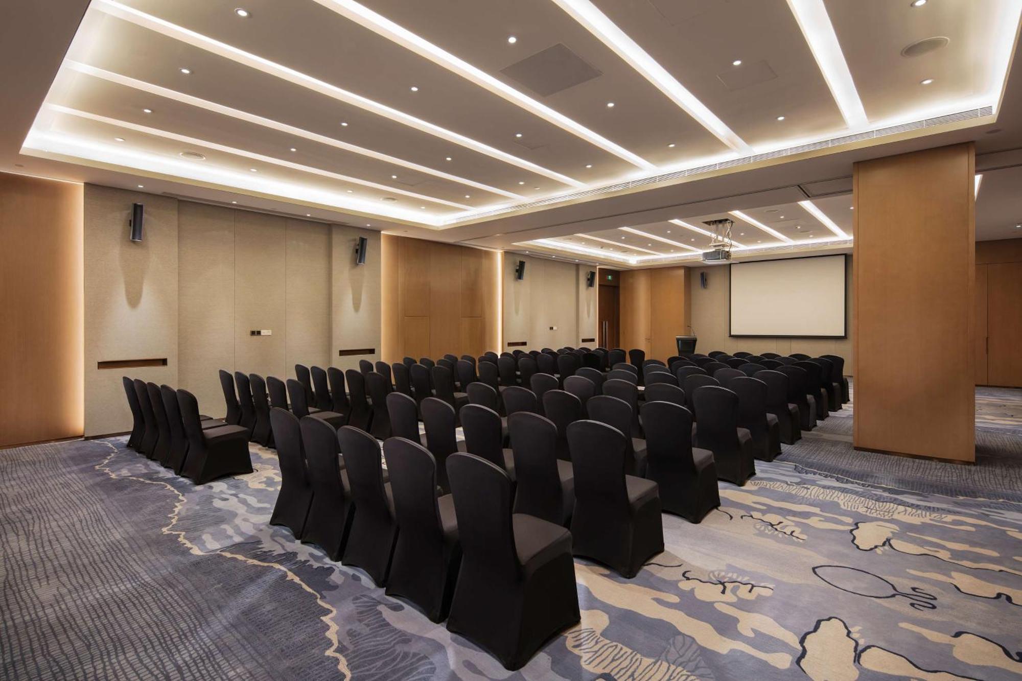 Hilton Chengdu Longquanyi Hotell Exteriör bild