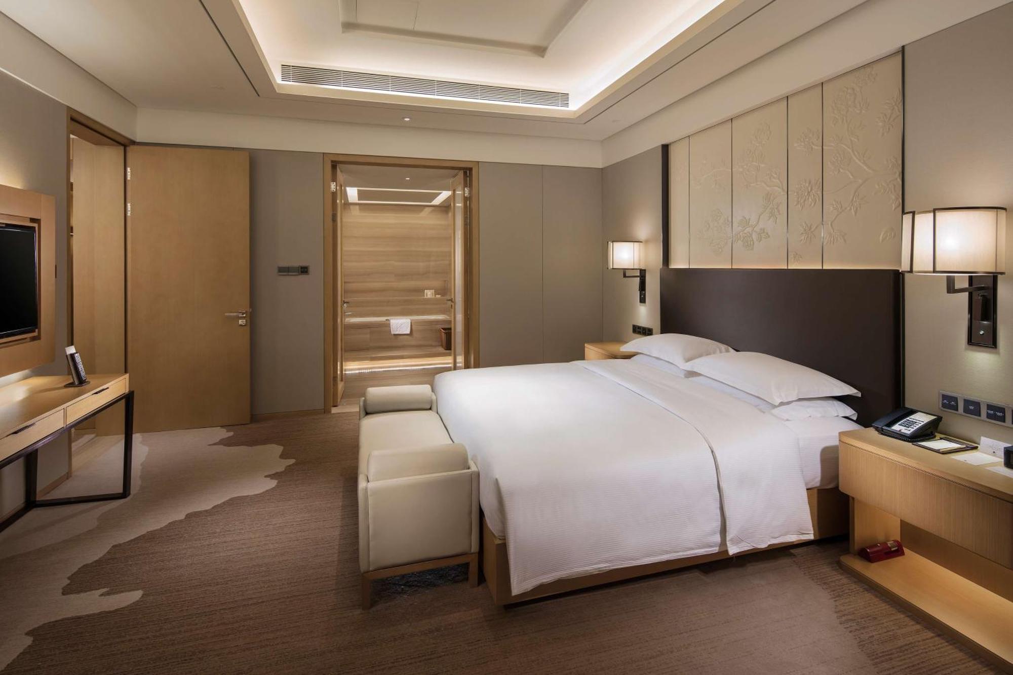 Hilton Chengdu Longquanyi Hotell Exteriör bild